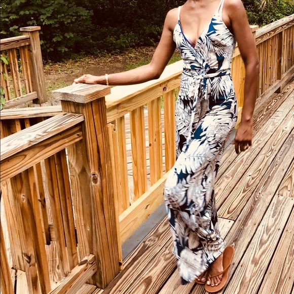 Navy and White Print Jumpsuit - Picture 4 of 8